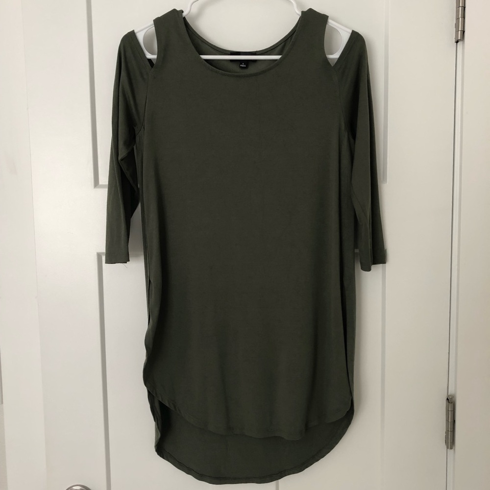 The Limited Green Top w/ Shoulder Cut Outs Sz SM